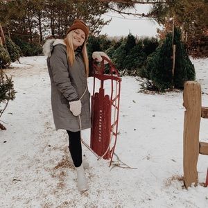 Meet your Posher, Lorissa